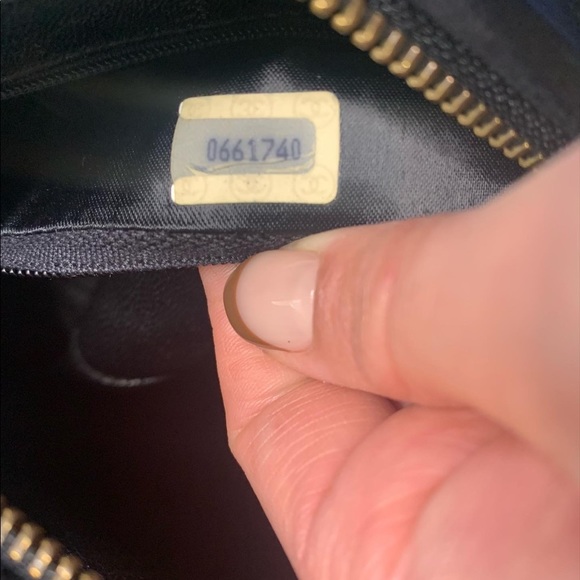 ❌SOLD❌Authentic vintage Chanel camera bag crossbody - Picture 3 of 8